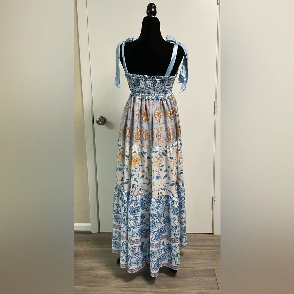 Floral Blue and White, Tie Shoulder Maxi Dress w/ pockets, Size Small - Picture 3 of 11